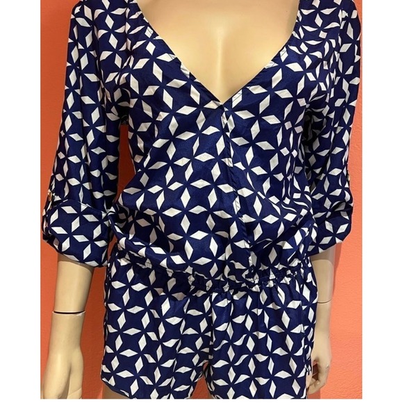Beach Bunny‎ Romper Dress Geometric Print V Neck Casual swimsuit coverup small